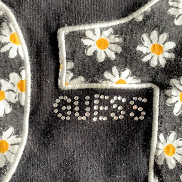 Guess Black Daisy Cropped 3/4 Sleeve Sweatshirt Size Large 14 - Picture 2 of 5
